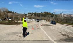 Yenipazar’da trafik güvenliği denetimleri aralıksız sürdürülüyor