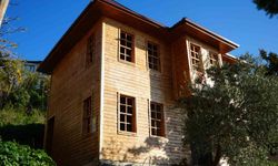 Yeşilçam efsanesinin evi 'yılan hikayesine' döndü