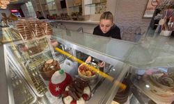 Yılbaşına özel hazırlanan 40 pastaya altın gizlediler