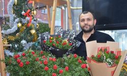 Yılbaşına sayılı günler kala çiçekçilerde tatlı bir telaş başladı
