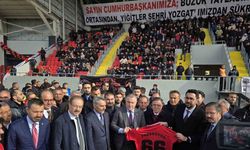 Yozgat Şehir Stadyumu, Bakan Osman Aşkın Bak’ın katılımıyla açıldı