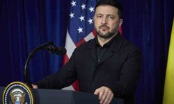 Zelenskiy: 'Bu sözde 'konut saldırısı' hikayesi, Rusya'nın savaşı sona erdirmek için gerekli adımları atmayı reddetmesini meşrulaştırmak için uydurulmuş bir yalandır'