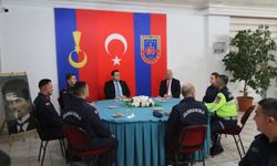 Artvin Vali Yardımcısı Çırak Jandarma Komutanlığını Ziyaret Etti