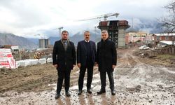 Artvin Valisi Ergün, TOKİ Konutlarında Devam Eden Çalışmaları Yerinde İnceledi