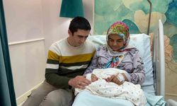 8 yıllık evlat hasreti yılbaşında son buldu: Tunceli'de 2026'nın ilk bebeği 'Sahra' dünyaya gözlerini açtı
