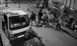 Alacak verecek meselinden birbirlerine girdiler, adliyeye sargılar içinde sevk edildiler