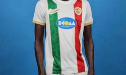 Amed Sportif Faaliyetler'de iki ayrılık