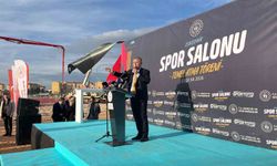 Bakan Bak: '12 milyon vatandaşımıza yüzme öğrettik'