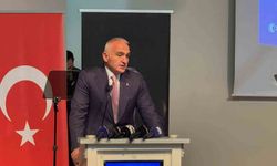 Bakan Ersoy: 'Türkiye'de kültür ve turizm alanında tarihi rekorlar kırıyoruz'