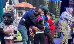 Başiskele'de yarıyıl tatilindeki çocuklar 'Kuzucuk' müzikalini izledi