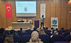 Bayburt'ta sağlık personeline afet bilinci eğitimi verildi