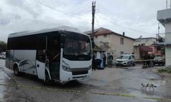 Boşanma aşamasındaki karısını sokak ortasında öldürdü