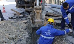 Büyükşehir'in Kuşadası'nda altyapı çalışmaları sürüyor