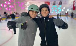 Buz pateni pisti yarıyıl tatilinde çocukların uğrak noktası oldu