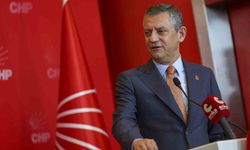 CHP Genel Başkanı Özel ile Saadet Partisi Genel Başkanı Arıkan bir araya geldi