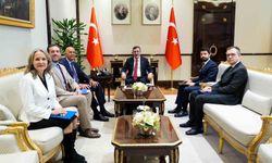 Cumhurbaşkanı Yardımcısı Yılmaz: 'ABD Türkiye Büyükelçisi Barrack ile ikili ilişkilerimizin daha da güçlendirilmesi ve derinleştirilmesi konularını ele aldık'