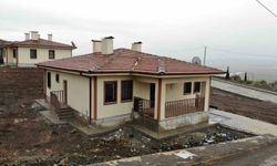 Depremzede vatandaş: 'Babamızın yapmadığını devletimiz yaptı'