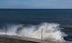 Meteoroloji Genel Müdürlüğü'nden Doğu Karadeniz'de fırtına uyarısı