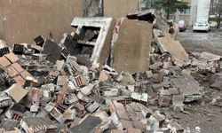 Edirne'de facianın eşiğinden dönüldü: Apartman bacası çöktü