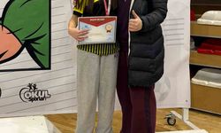 Elazığ'a bilek güreşinde 3 madalya