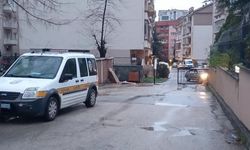 Eşi tarafından darp edilen kadın çocuğu ile birlikte camiye böyle sığındı