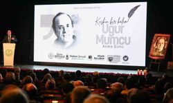 Gazeteciliğin keskin kalemi Uğur Mumcu Manisa'da anıldı