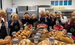 Geleceğe mayalanan eller