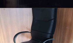 Girdiği iş yerinden koltuk çaldı