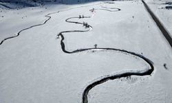 Güzeldere mendereslerinin kar manzarası hayran bıraktı