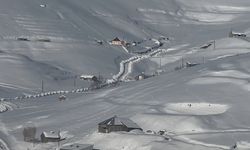 Hakkari kar yağışı: 51 yerleşim yerinin yolu kapandı
