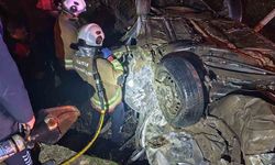 Hatay'da otomobiller çarpıştı: 2 ölü, 3 yaralı