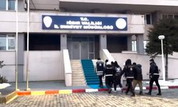 Iğdır'da 5 düzensiz göçmen yakalandı, sürücü tutuklandı