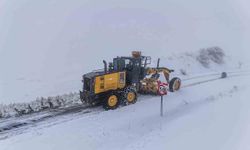 İlkadım'da kar mesaisi: 'Toplu taşıma tercih edilmeli'