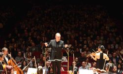 İzmir Devlet Senfoni Orkestrası iki büyük yeteneği buluşturdu