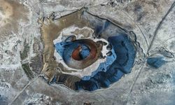 Karla kaplanan Meke Gölü ortaya çıkan manzarasıyla hayran bıraktı