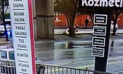 Kayganlaşan yolda kontrolden çıkan motosiklet ağaca çarptı: Kurye hayatını kaybetti