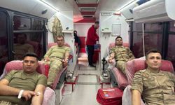Kilis'te jandarmadan Kızılay'ın kan bağışı kampanyasına destek