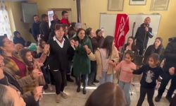 Köy okullarında müzik, oyun ve oyuncakla gelen mutluluk