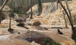 Kuruyan Karapınar Şelalesi yağışlarla yeniden hayat buldu