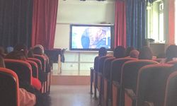 Kütahya Akşemsettin Kız Anadolu İmam Hatip Lisesinde belgesel gösterimi