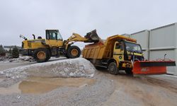 Kütahya'da karla mücadele çalışmaları aralıksız sürüyor