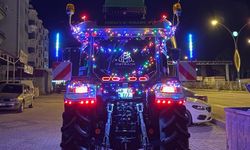 Led ışıklı traktör dikkat çekti