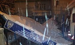 Malatya'da karın ağırlığıyla istasyon amirliğinin surdurması çöktü