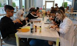 Mersin'de hastalar ve sağlık çalışanları sanatta buluştu