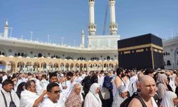 Miraç Kandilinde Kâbe'de mahşerî kalabalık