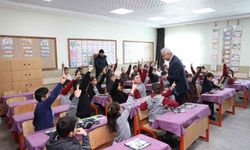 Muş'ta 96 bin 800 öğrenci karne sevinci yaşadı