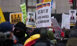 New York'taki duruşma öncesi Maduro ve eşinin serbest bırakılması için protesto