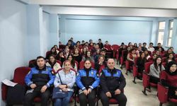 Polisten lise öğrencilerine yönelik eğitim