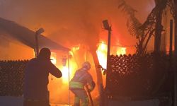 Samandağ'da konteyner yangını