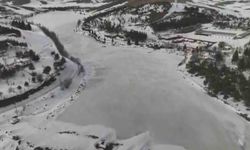 Samsunlu doğa fotoğrafçısı doktor donmuş gölün üzerinde kamp yaptı